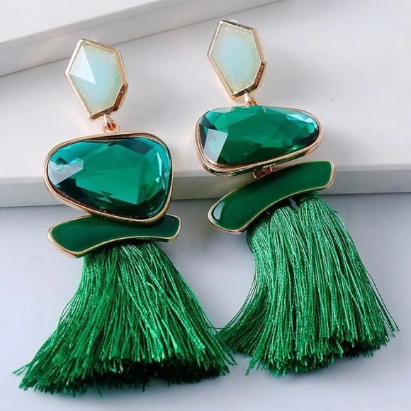 Jewelry - Rhinestone tassel drop earrings. New.